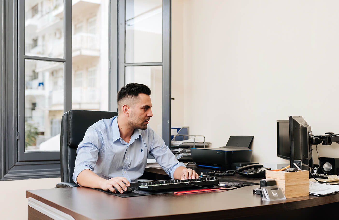 εκτελωνιστικό γραφείο